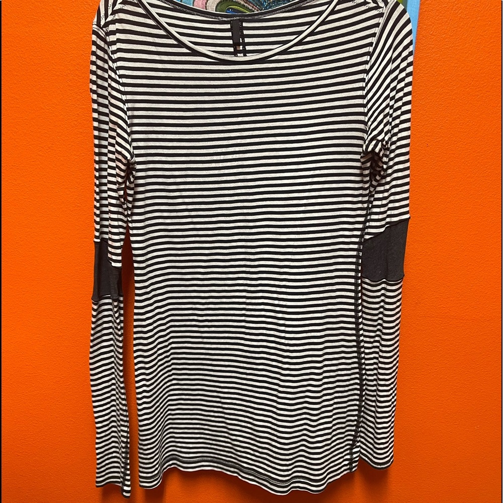 Lulu lemon black and white stripe with gray band on sleeve. Size 8